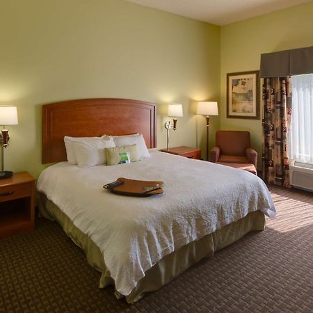 Hampton Inn & Suites Moline-Quad City Int'L Aprt Экстерьер фото